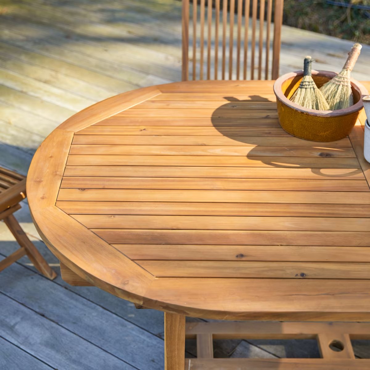 Table de jardin ovale en acacia massif à rallonge 7/9 pers. - Homeclara