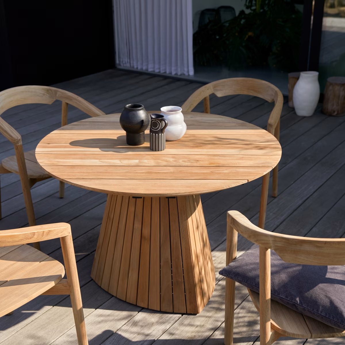 Table de jardin ronde en teck massif 6 pers. - Homeclara