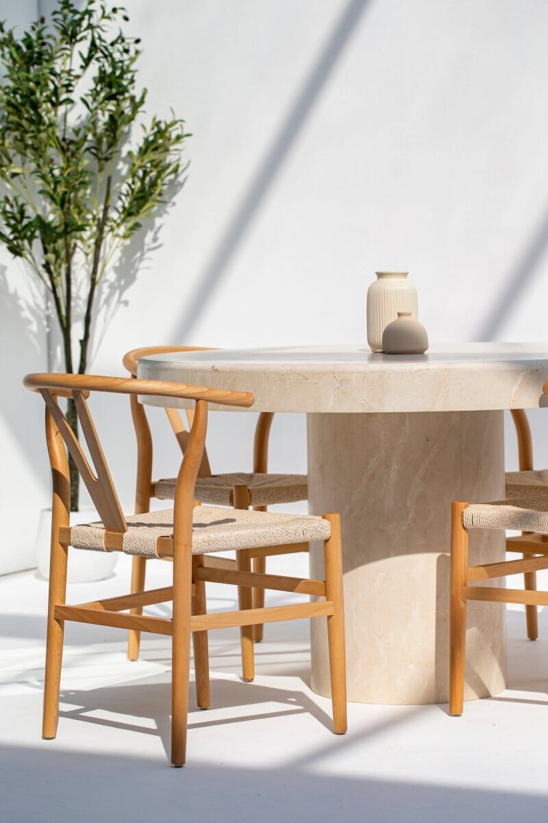 Table de salle à manger ronde en marbre Crema - Homeclara